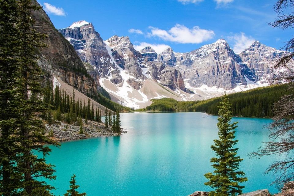 lake moraine